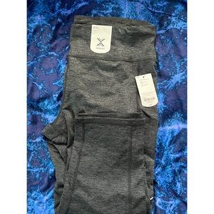 Xersion Black capri xxl leggings